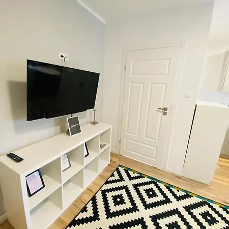 Bezagenta Mozart5 Studio Easy Access To City Wifi * Warszawa